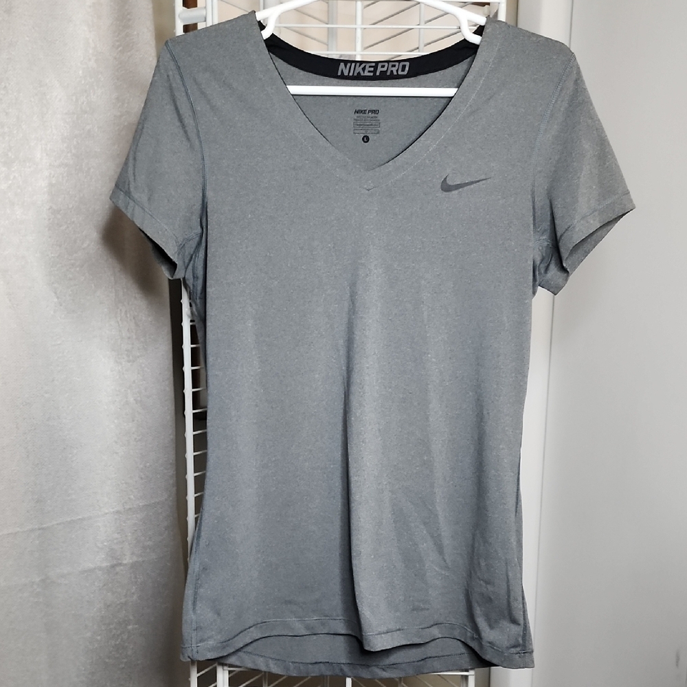 Nike Pro Women's Short Sleeve Fitted Gray Tee Woman's Size Large